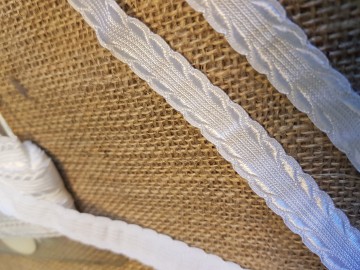 Aggrement, sierband wit