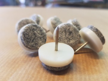 Glijnagel vilt  kleur wit 18 mm