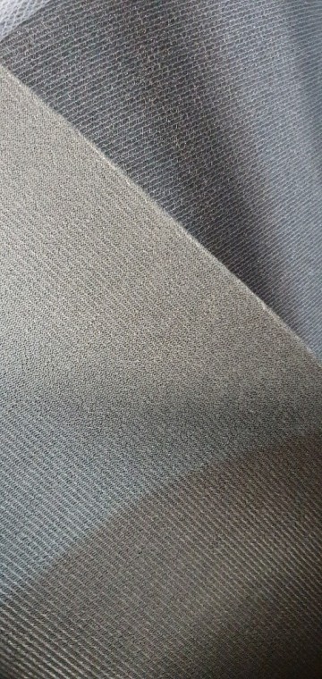 Tricot beige met laagje polyether