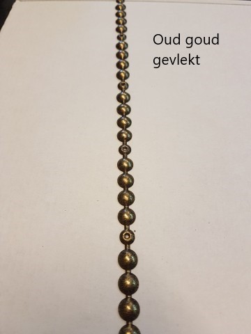 Oud goud gevlekt 221