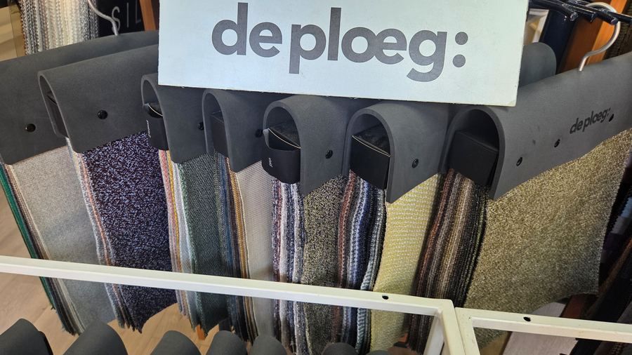 De Ploeg meubelstoffen en stalenboeken bij Wotex in Alkmaar