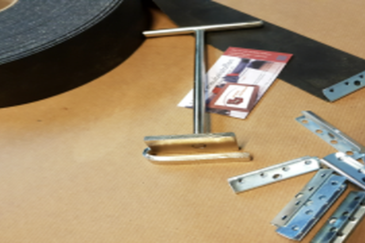 Clipspanner voor elastische en rubberen singelband